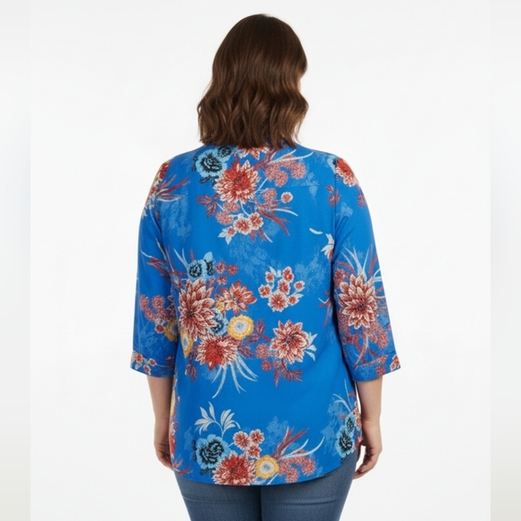 Violet & Claire Blue Floral Blouse - Picture 3 of 5